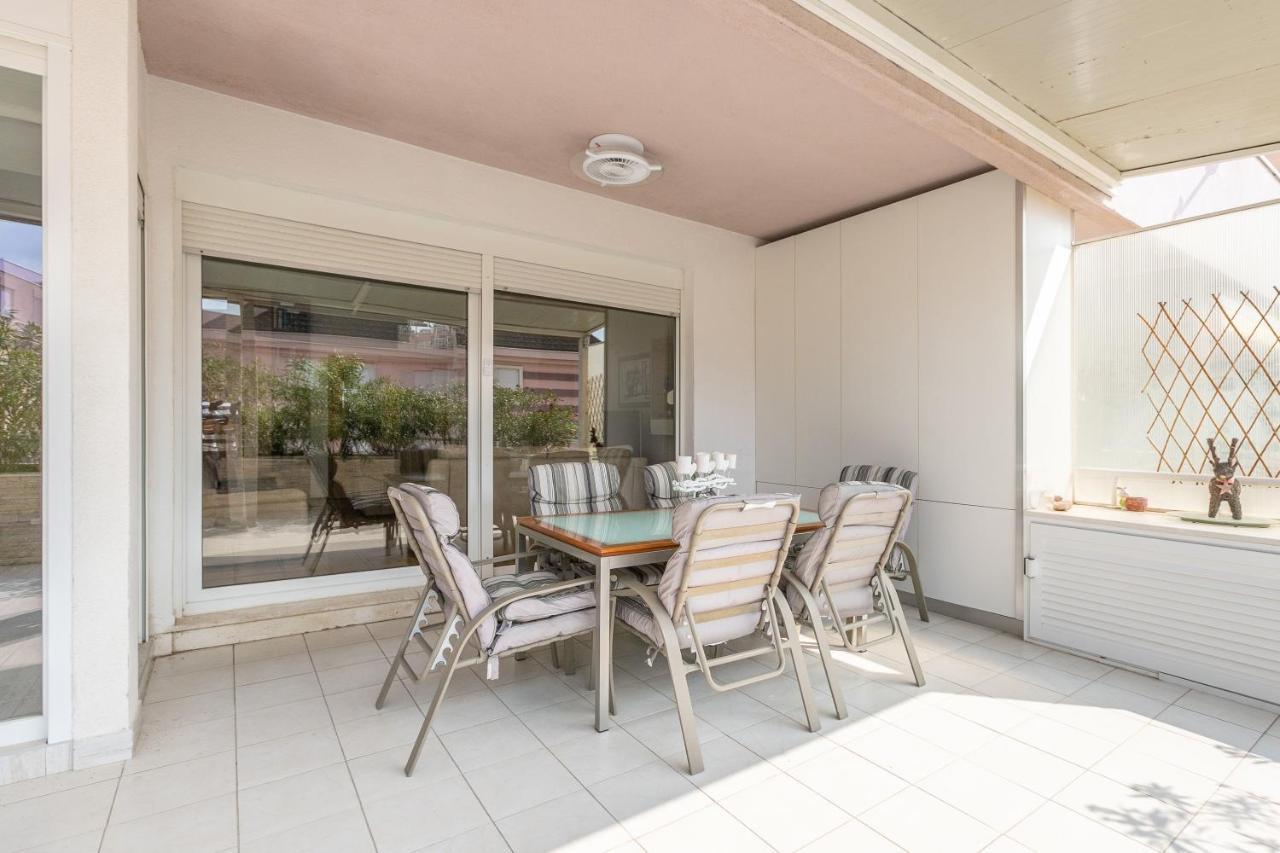Apartment Relax Whit Big Terrace 170M2 Near The Beach Split Exterior foto